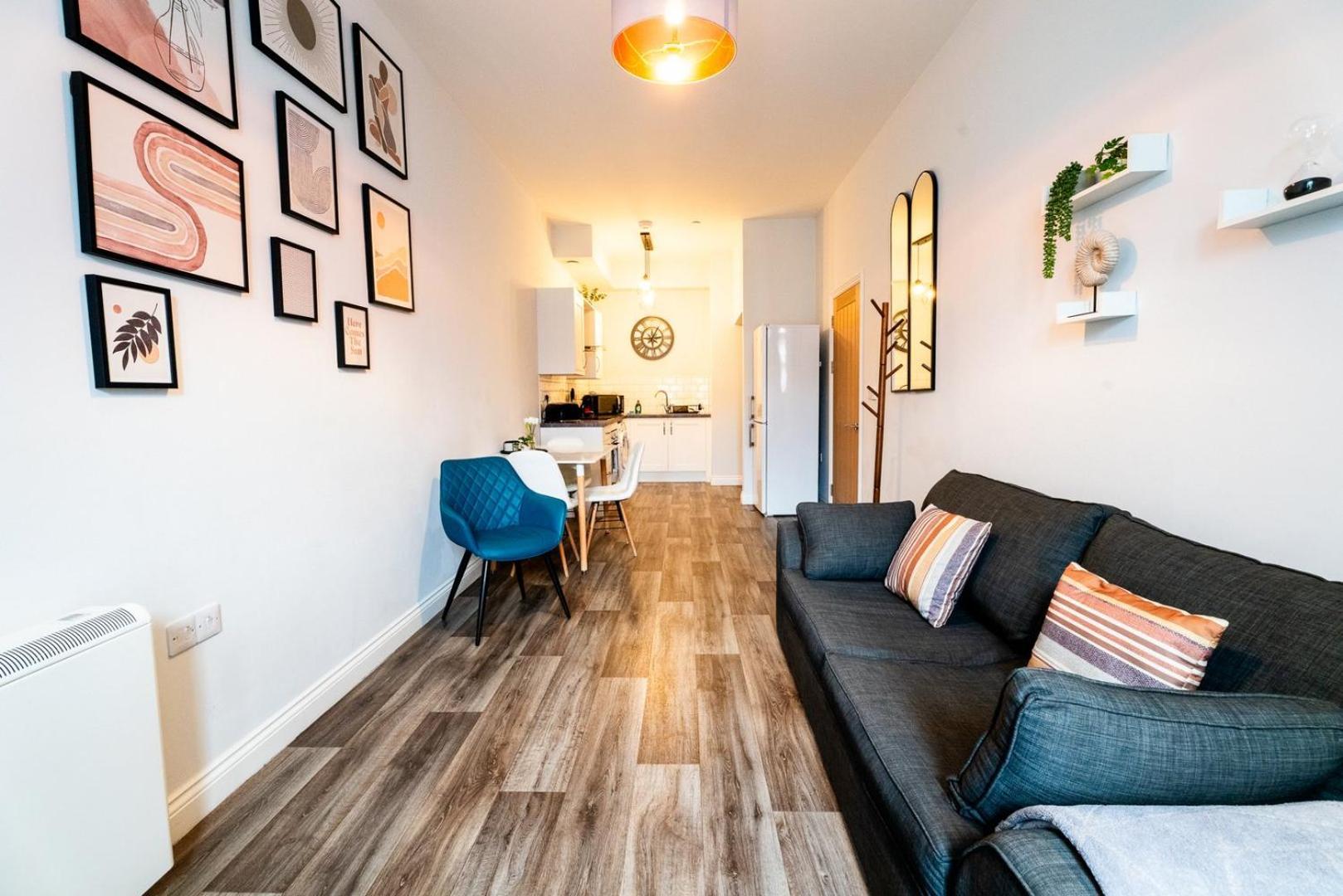 Free Parking | Smart Tv | 4 Guests Lägenhet Swansea Rum bild
