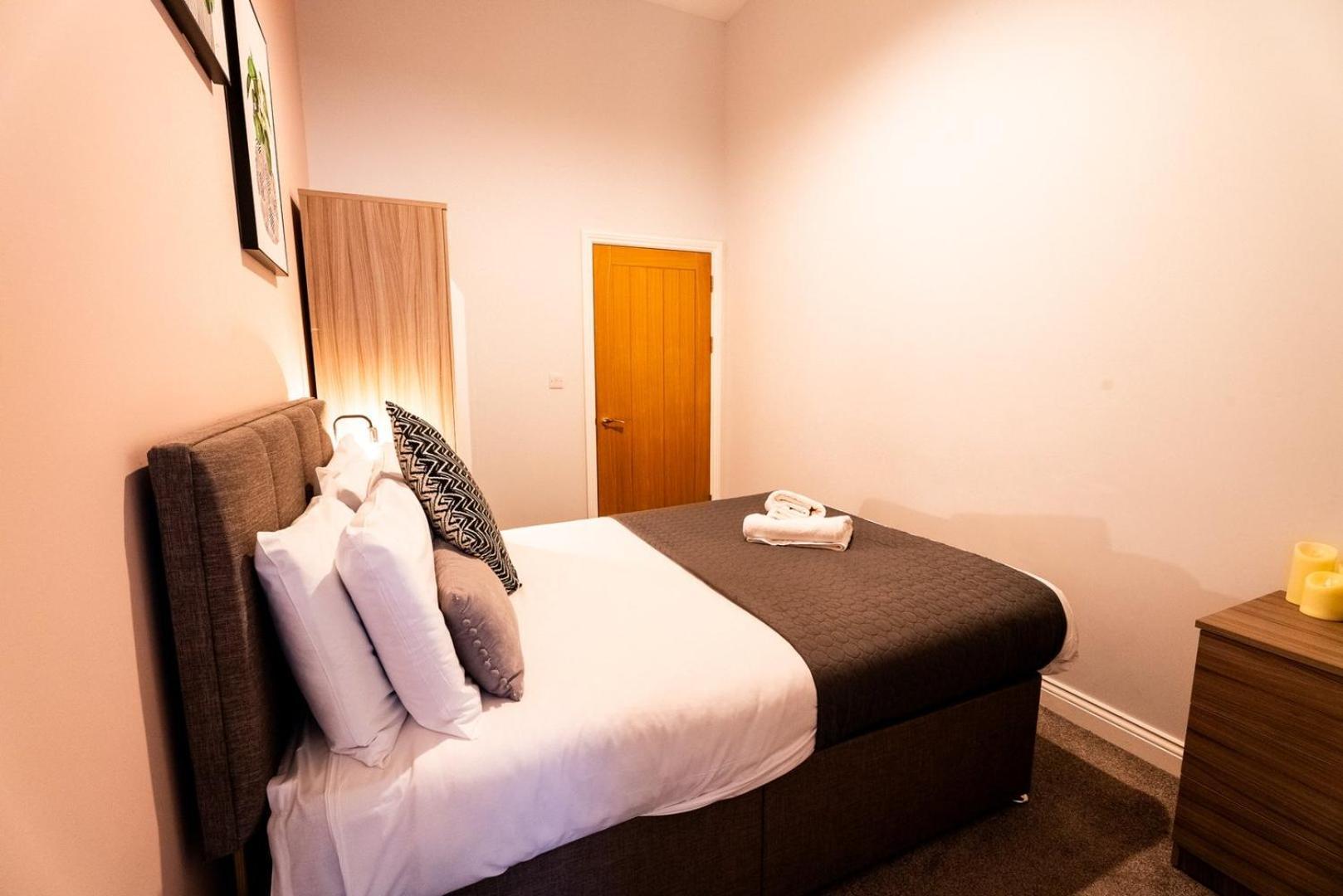 Free Parking | Smart Tv | 4 Guests Lägenhet Swansea Rum bild