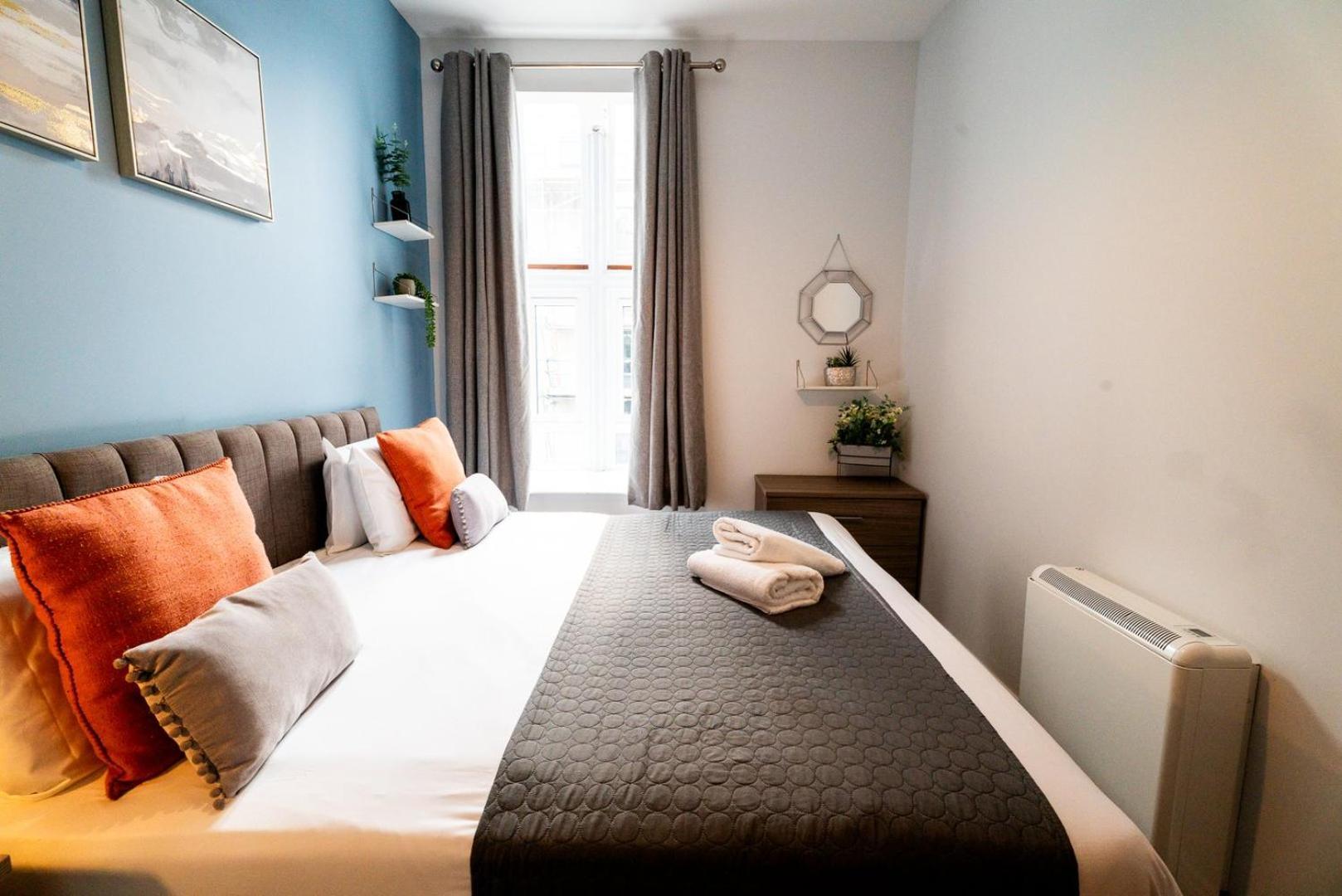 Free Parking | Smart Tv | 4 Guests Lägenhet Swansea Rum bild