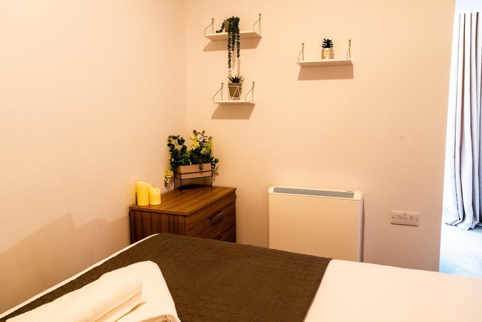 Free Parking | Smart Tv | 4 Guests Lägenhet Swansea Rum bild