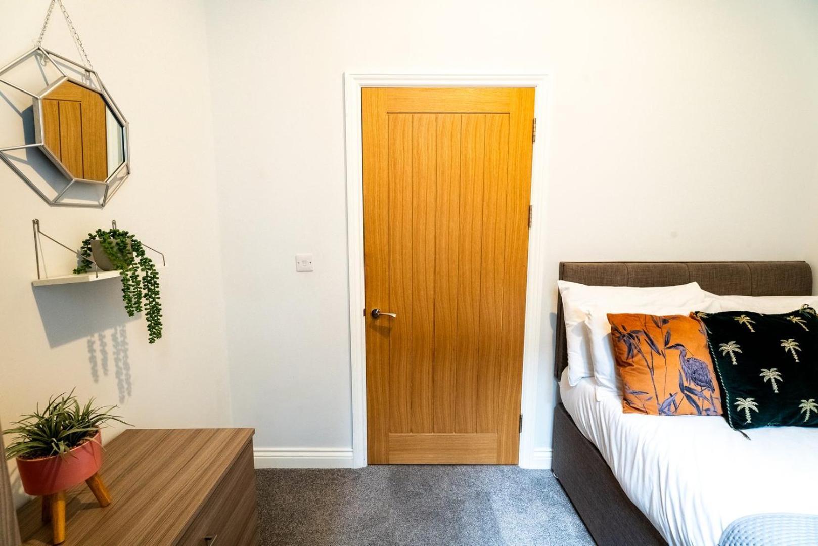 Free Parking | Smart Tv | 4 Guests Lägenhet Swansea Rum bild