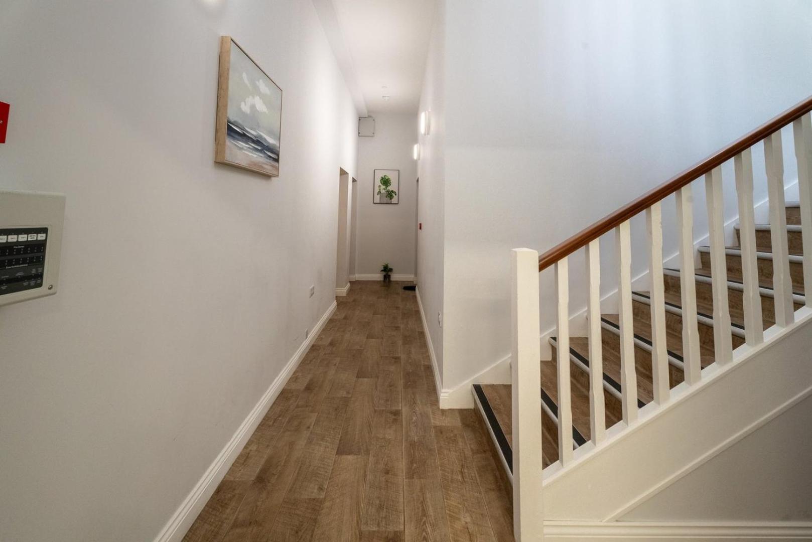 Free Parking | Smart Tv | 4 Guests Lägenhet Swansea Rum bild