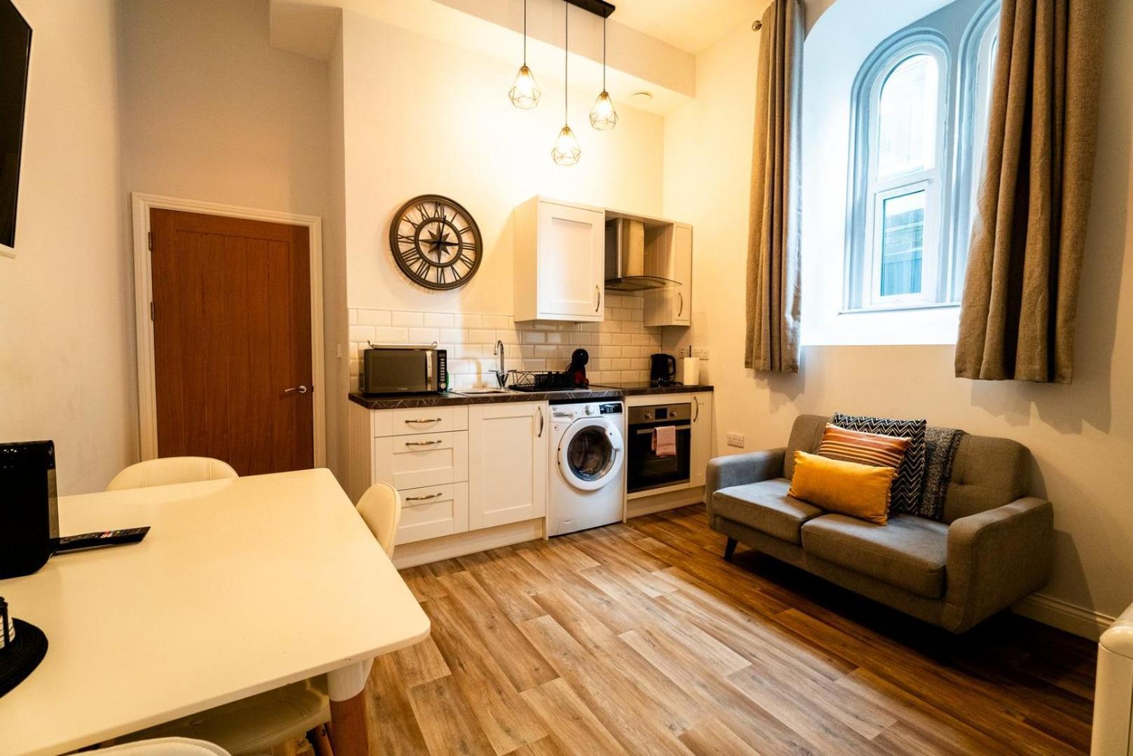 Free Parking | Smart Tv | 4 Guests Lägenhet Swansea Rum bild