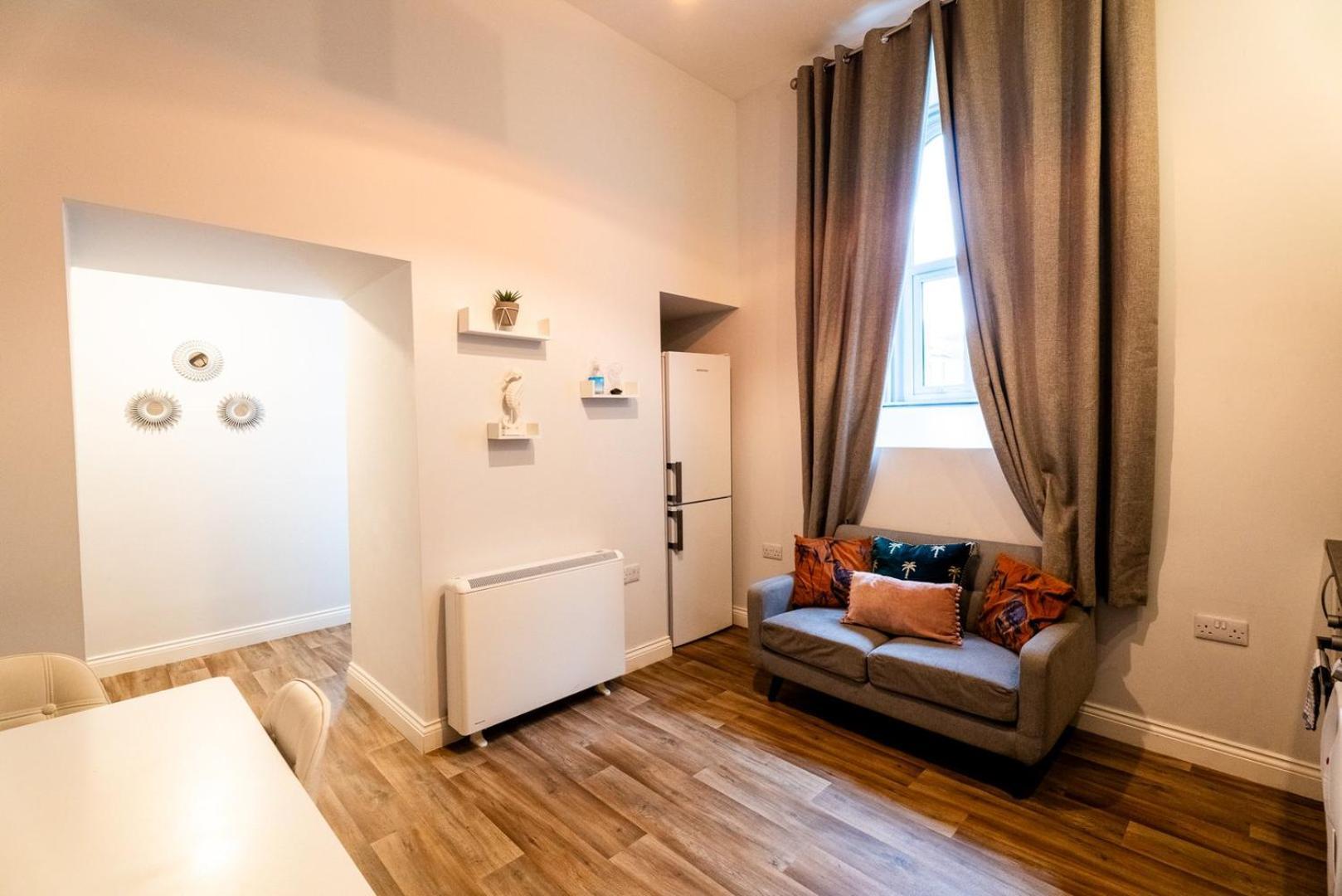 Free Parking | Smart Tv | 4 Guests Lägenhet Swansea Rum bild